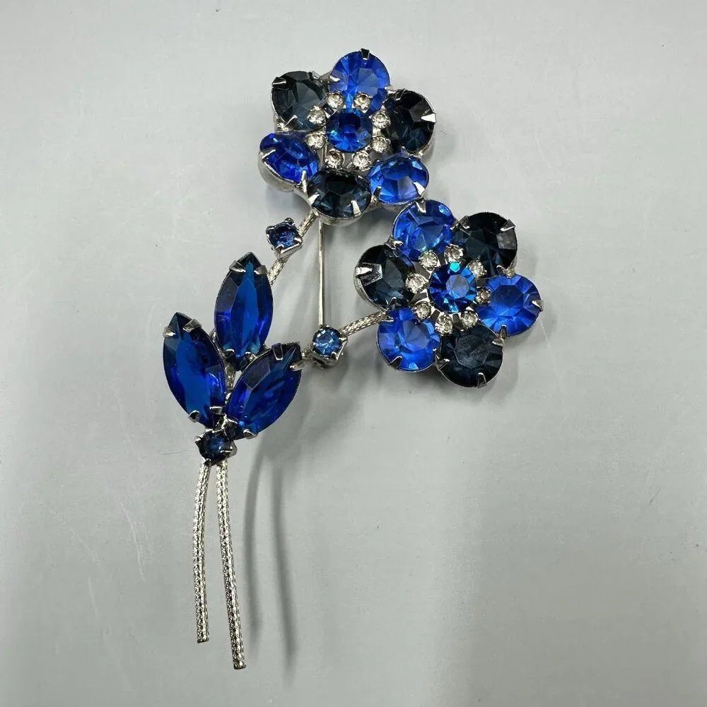 Vintage blue rhinestone